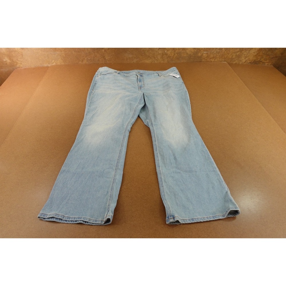 Old Navy Womens 20 Short Light Blue Denim Mid-Rise Wow Boot-Cut Jeans NWT